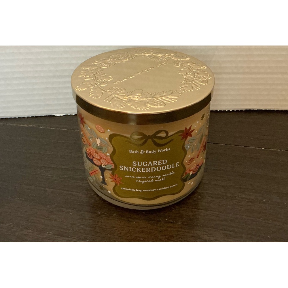 Bath And Body Works Sugared Snickerdoodle 3 wick candle